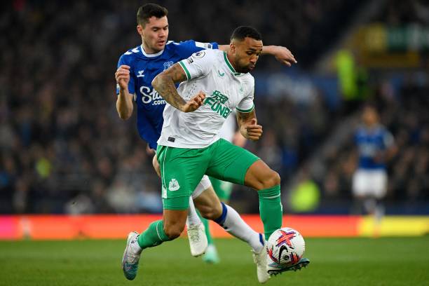 而更像是一 而更像是一